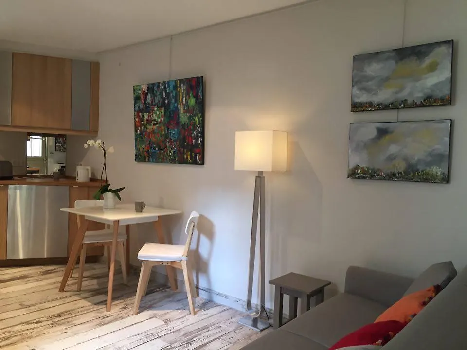 1 Square Du Docteur Blanche - Paris 16 Bed and Breakfast 0*,