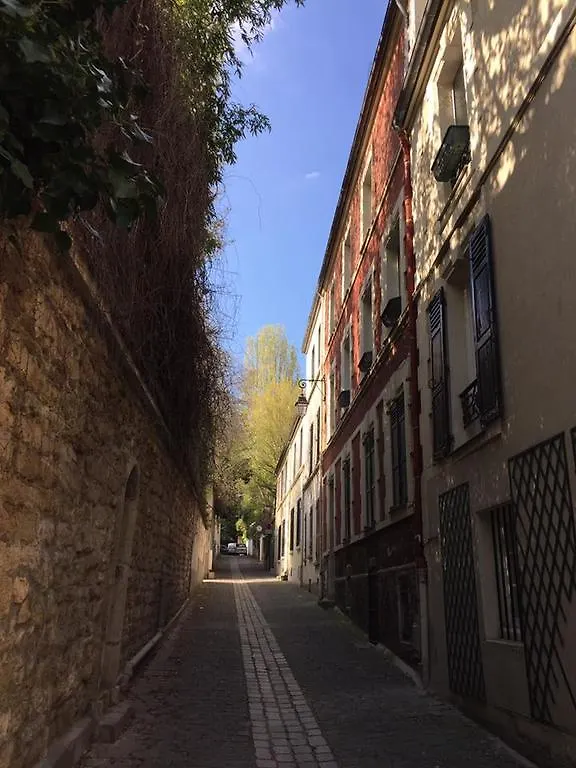 1 Square Du Docteur Blanche - Paris 16 Bed & Breakfast France