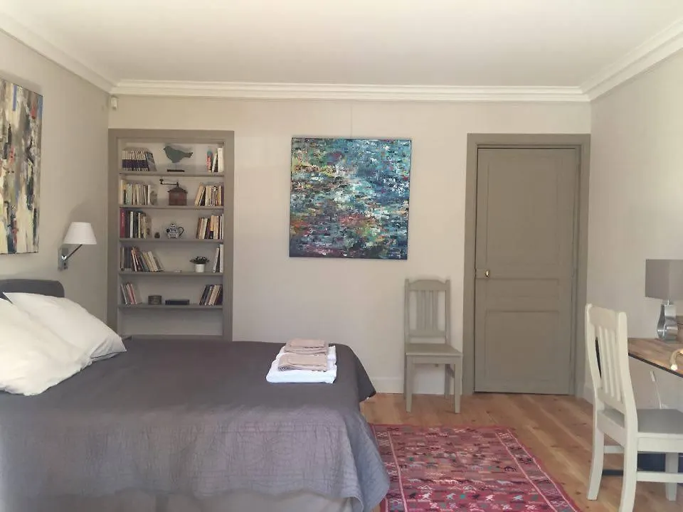 1 Square Du Docteur Blanche - Paris 16 Bed & Breakfast