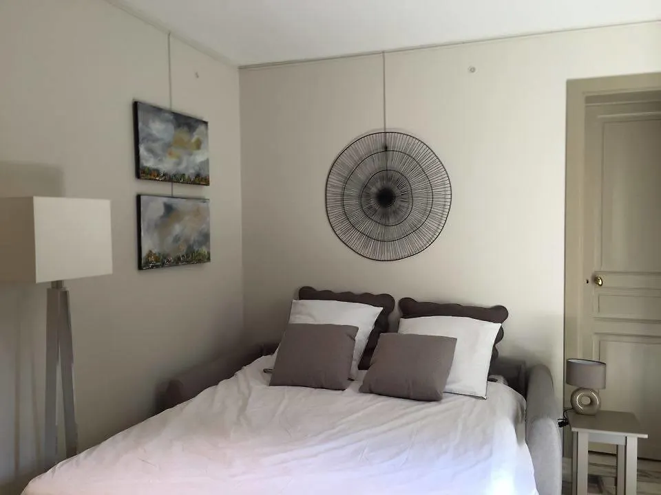 1 Square Du Docteur Blanche - Paris 16 Bed & Breakfast 0*,  France